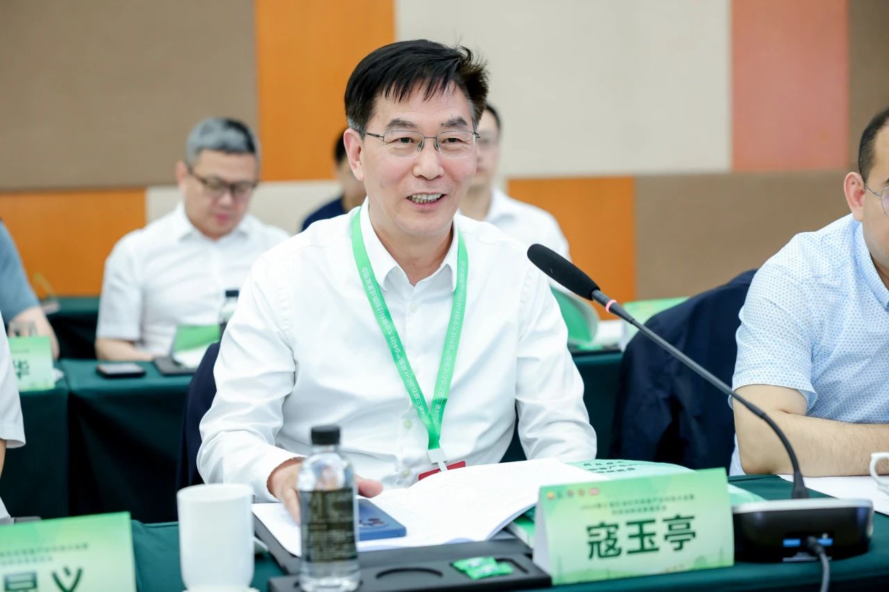 勇挑創(chuàng)新重?fù)?dān),發(fā)展新質(zhì)生產(chǎn)力——神開(kāi)參加第三屆石油石化裝備產(chǎn)業(yè)科技大會(huì)(圖6) 勇挑創(chuàng)新重?fù)?dān),發(fā)展新質(zhì)生產(chǎn)力——神開(kāi)參加第三屆石油石化裝備產(chǎn)業(yè)科技大會(huì)(圖6)